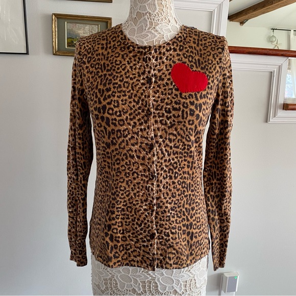 J. McLaughlin Sweaters - J. MCLAUGHLIN Brown Animal Print Cardigan Red Heart Appliqué Medium